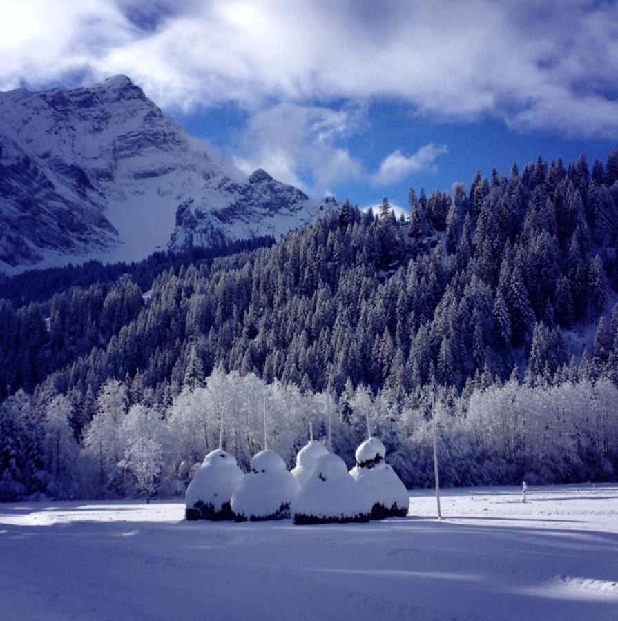 Sporthotel Victoria Gstaad Exteriér fotografie